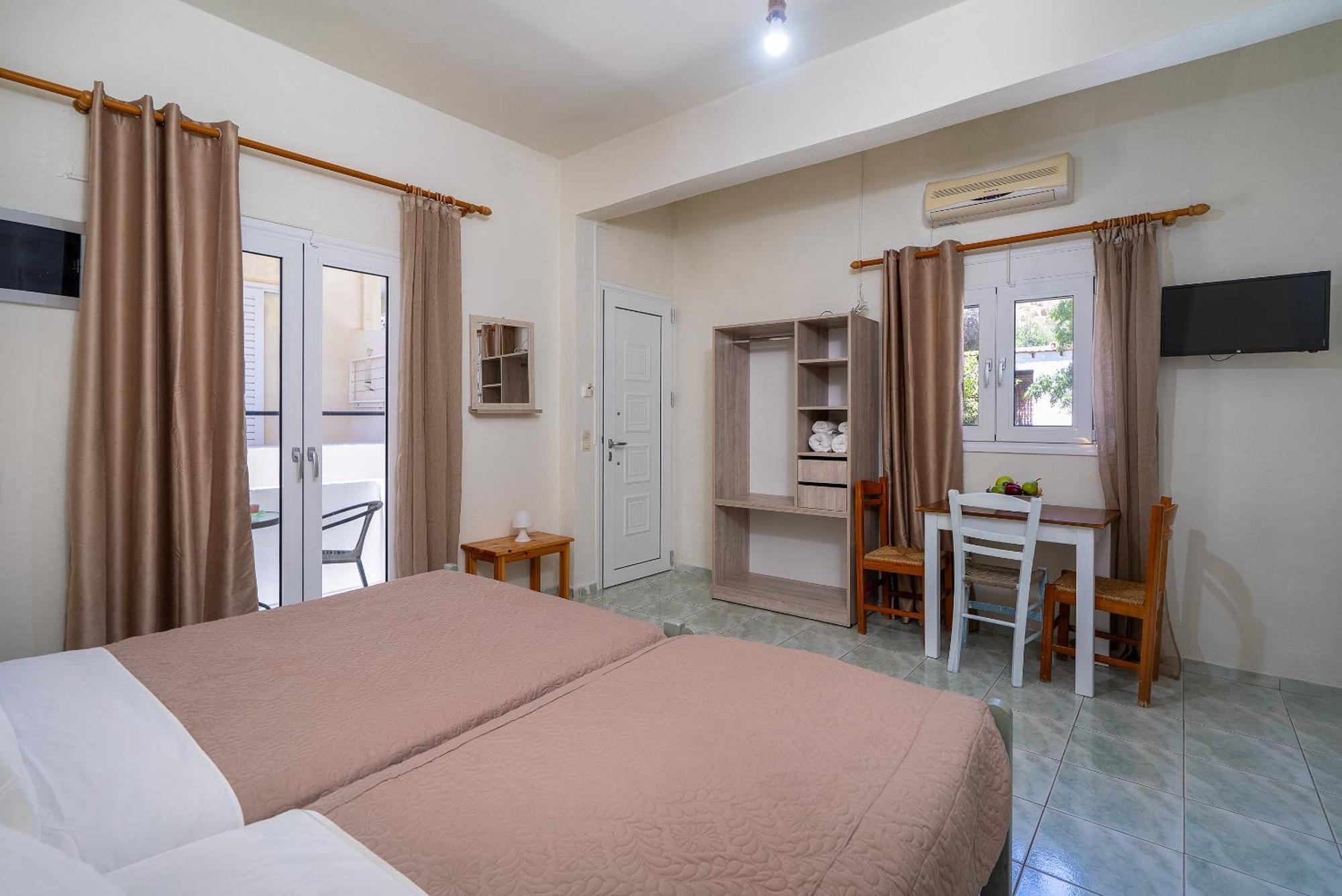 Giant Woman Apartment ชูสท์ซูโรส ภายนอก รูปภาพ