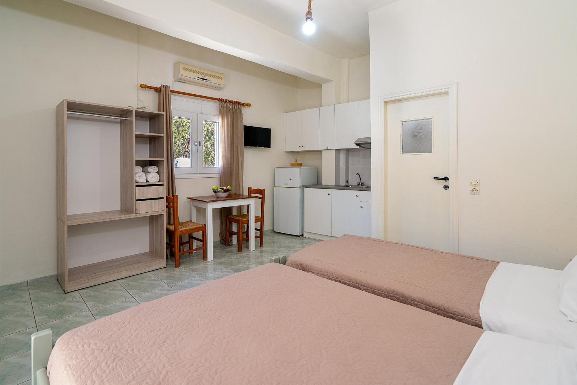 Giant Woman Apartment ชูสท์ซูโรส ภายนอก รูปภาพ