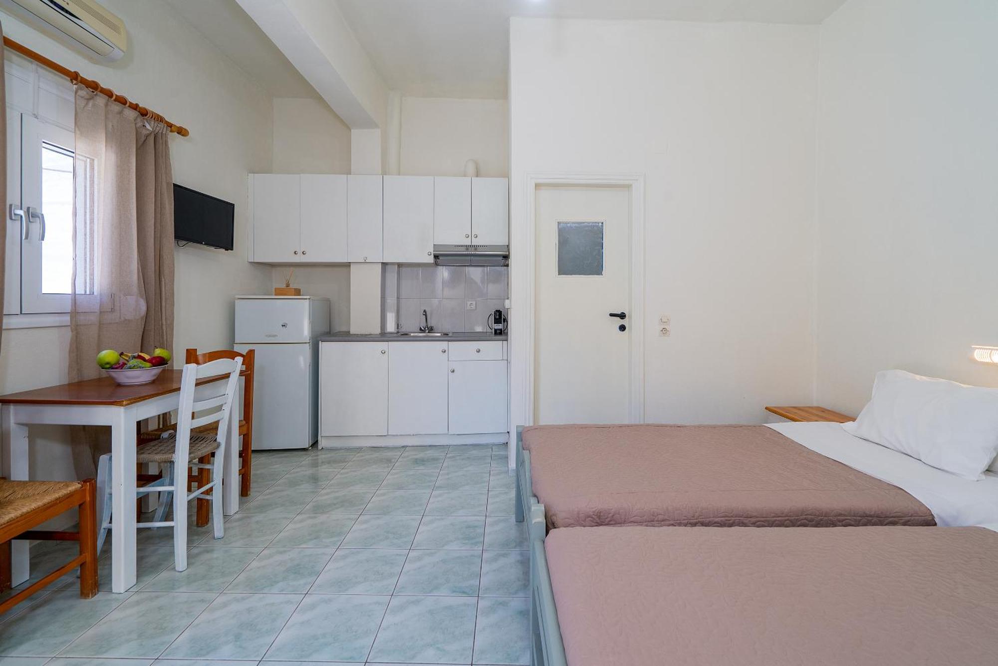 Giant Woman Apartment ชูสท์ซูโรส ภายนอก รูปภาพ