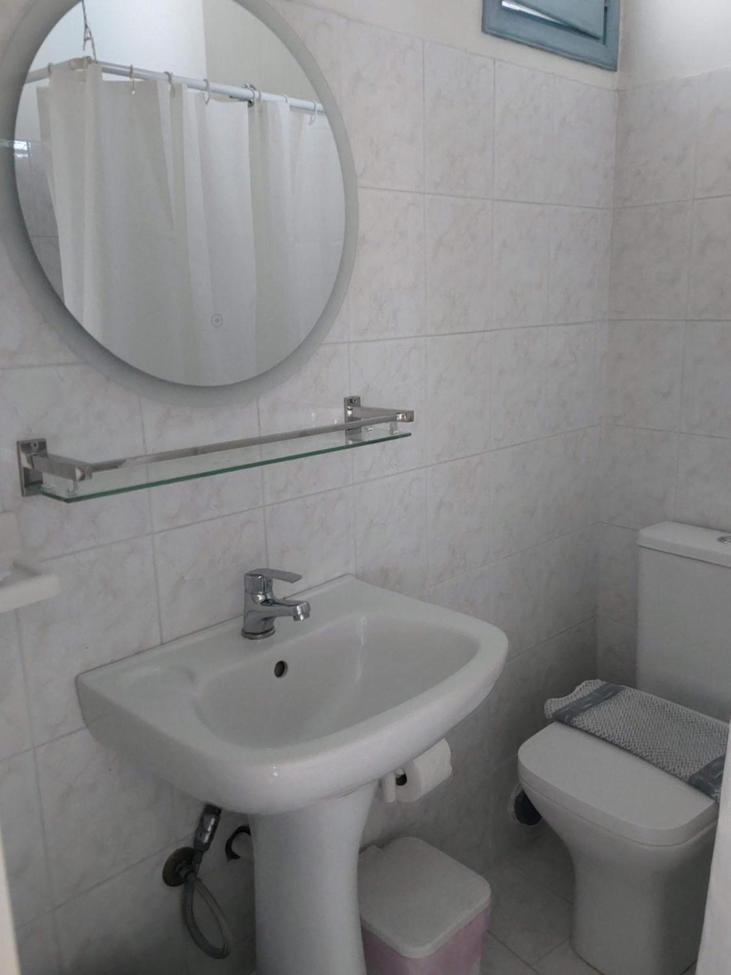 Giant Woman Apartment ชูสท์ซูโรส ภายนอก รูปภาพ